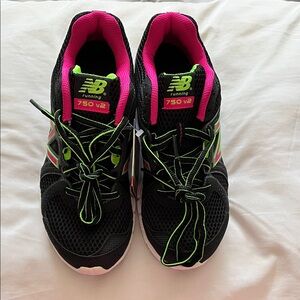 New Balance Women's Black and Neon Pink Athletic Shoes